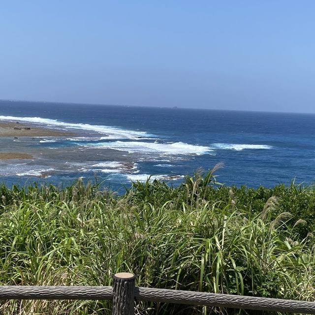 奄美「あやまる岬観光公園の展望台2」は穴場かもしれない