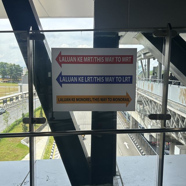 不會開車的遊客不用煩惱 🚆🚇🚊🚝