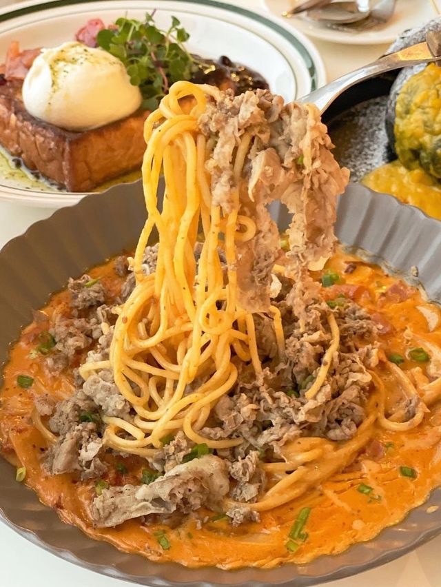 끝없이 펼쳐진 오션뷰가 보이는 통창 카페♥️