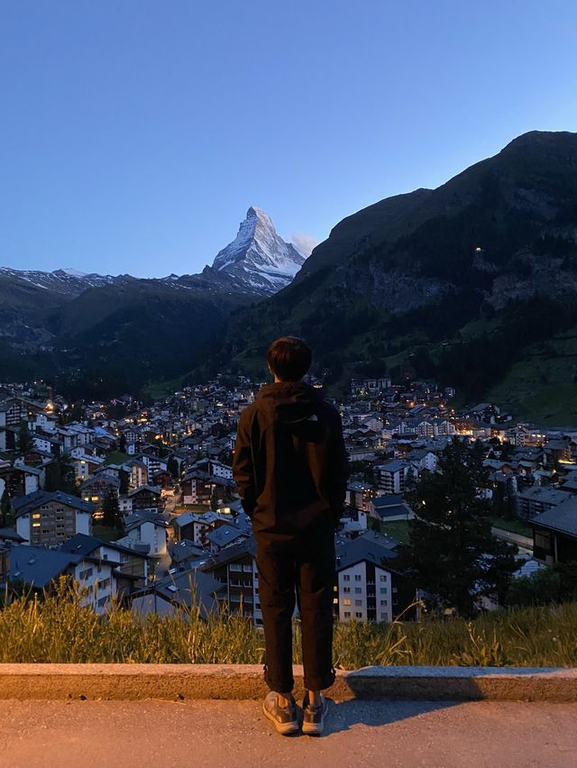 瑞士🇨🇭｜ 萬家燈火下的瑞士小鎮🏘️ - 策馬特🏔️