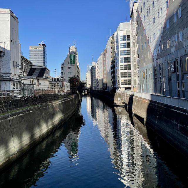 レトロな魅力あふれる水道橋
