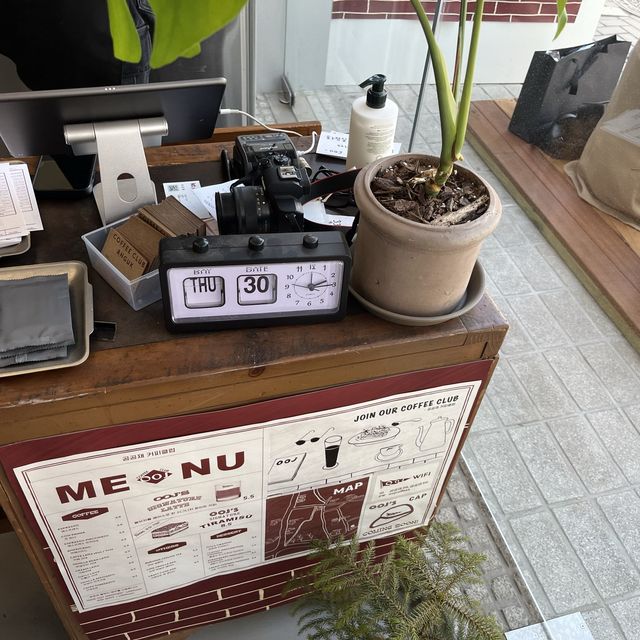 심플하지만 독특한 카페☕️공공재 커피클럽🤎