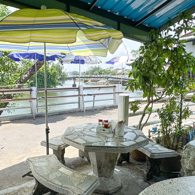 ร้านก๋วยเตี๋ยวเจ๊น้องหน้าซอยวัดโรมัน จันทบุรี🍜