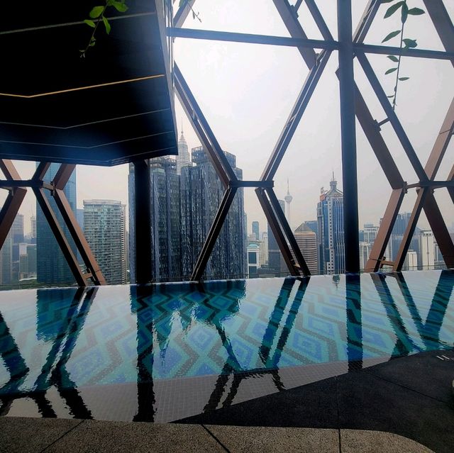 New Service Apartment Hottie near KLCC..