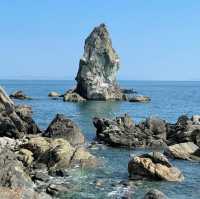 【上立神岩/兵庫県】沼島に聳え立つシンボル