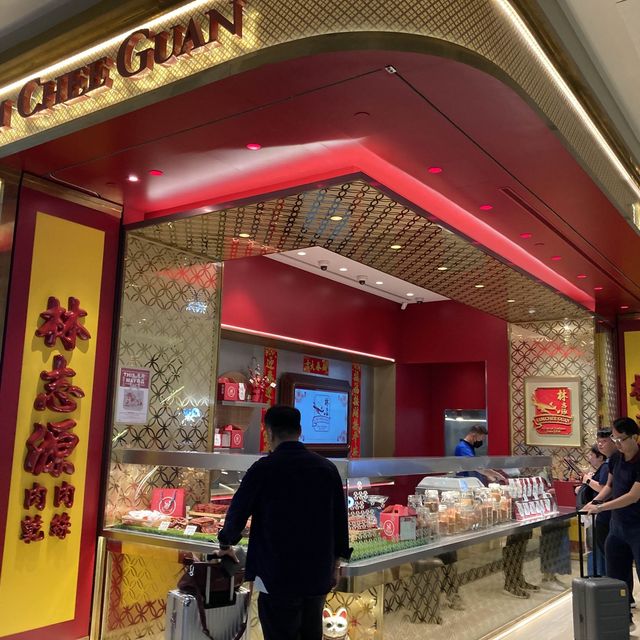 Signature Singaporean Souvenirs @ Jewel