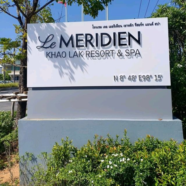 Le Meridien Khao Lak Resort & Spa