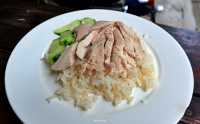 โก้คุ้น ข้าวมันไก่ ตะกั่วป่า จ.พังงา