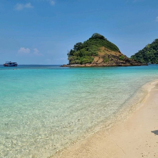 หาดศาลเจ้า เกาะรัง เสน่ห์ทะเลตราด