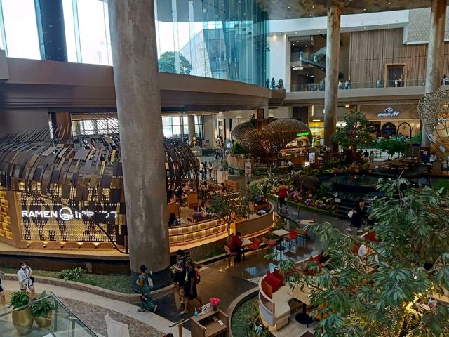 พาทัวร์ ICONSIAM แลนด์มาร์คแห่งใหม่ของกรุงเทพฯ