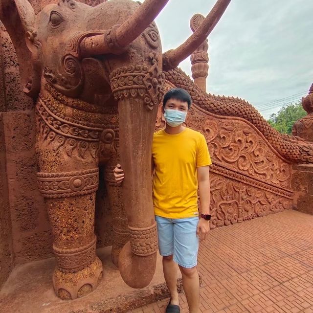 วัดหนองปลิง โบส์ถศิลาแลง กำแพงเพชร