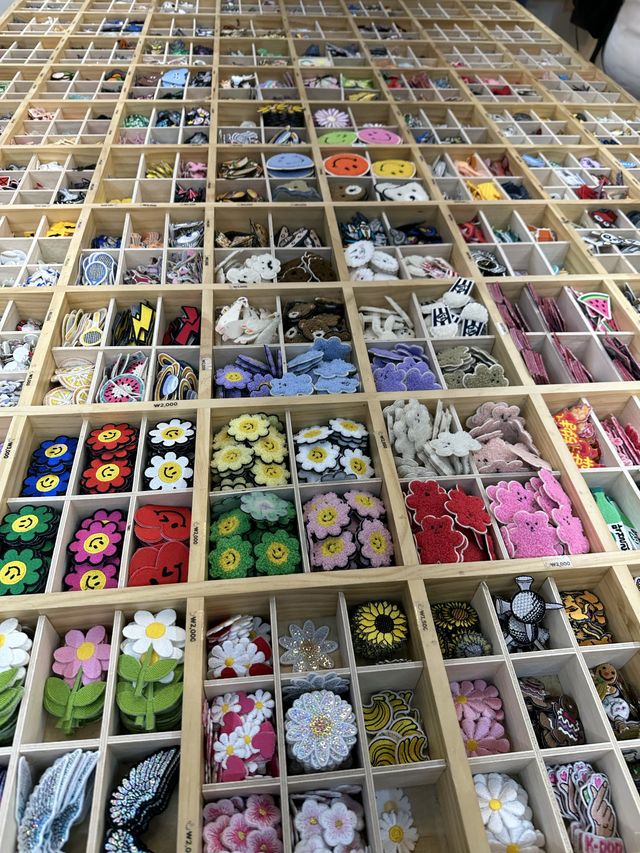 今、流行りのストラップ作り！
