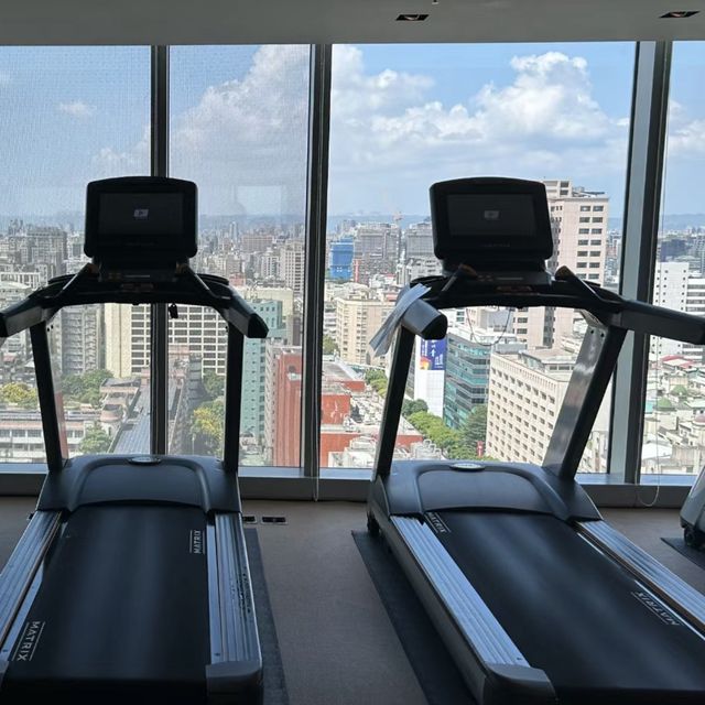 🏙️🏨 台北國泰萬怡酒店─感受壯麗台北🏙️🏨