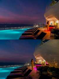  โรงแรมที่สระว่ายน้ำขนาดใหญ่พร้อมวิวทะเลพาโนรามา