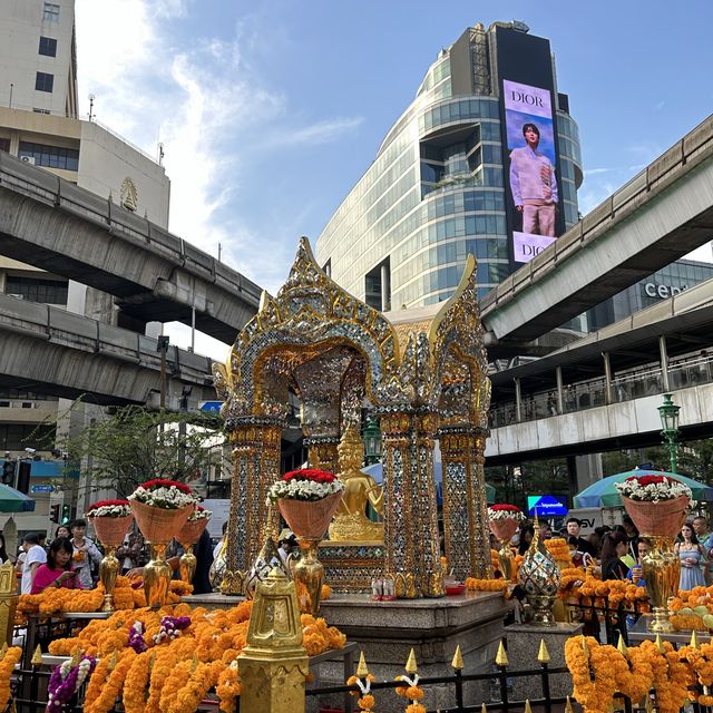 🙏 สักการะ ท้าวมหาพรหมเอราวัณ สี่แยกราชประสงค์