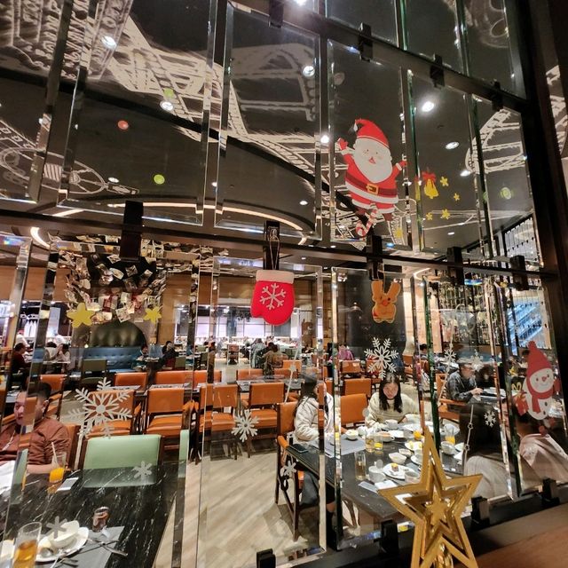 新濠影匯食聖誕自助午餐🎅