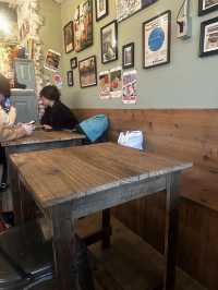 新大久保なのに韓国っぽくないカフェ CAFE SECRET WINDOW