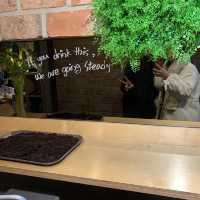 ホンデに秘密基地のような空いてる穴場カフェ！☕️