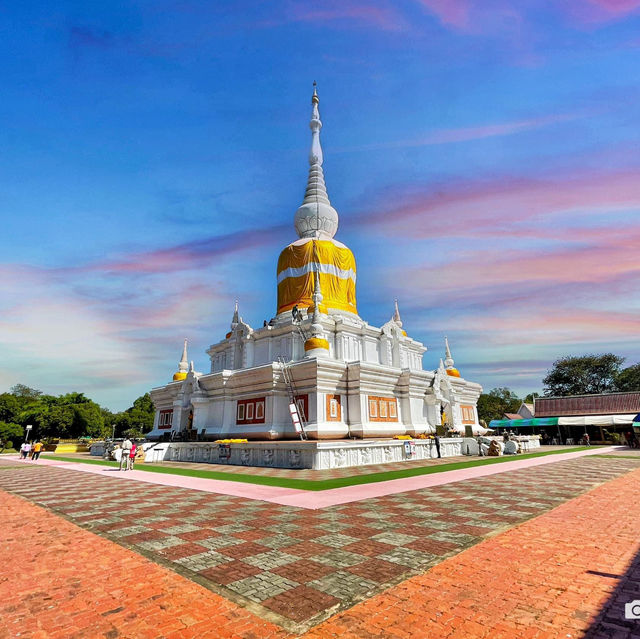 พระบรมธาตุนาดูน