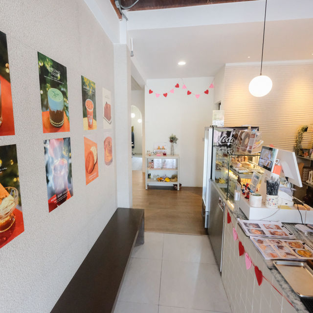 Roast N Toast Cafe - Tribe 44