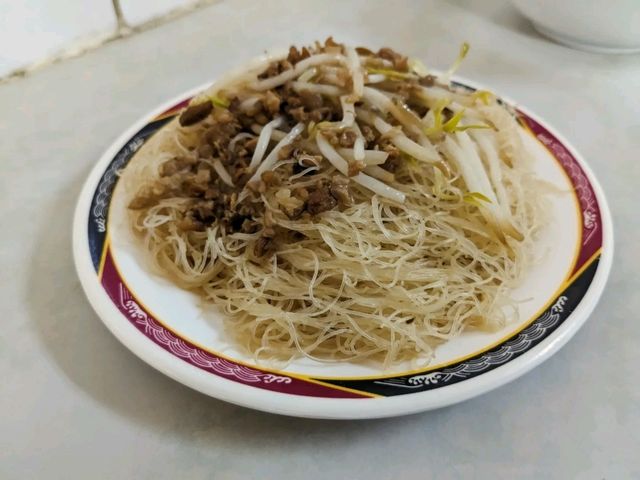 傳統的古早好味道：慶中街豬血湯、炒米粉