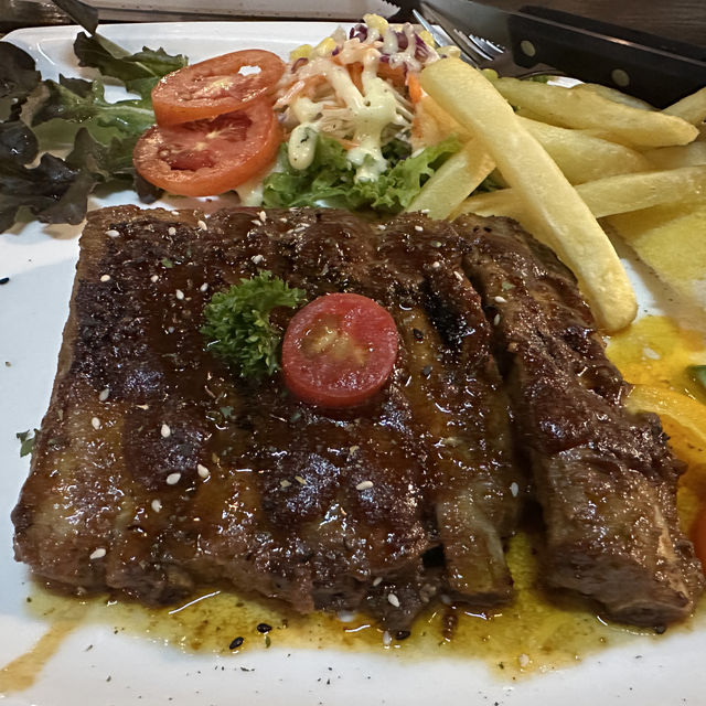 ออสซี่สเต๊ก ร้านสเต๊ก คู่ใจคนจันท์