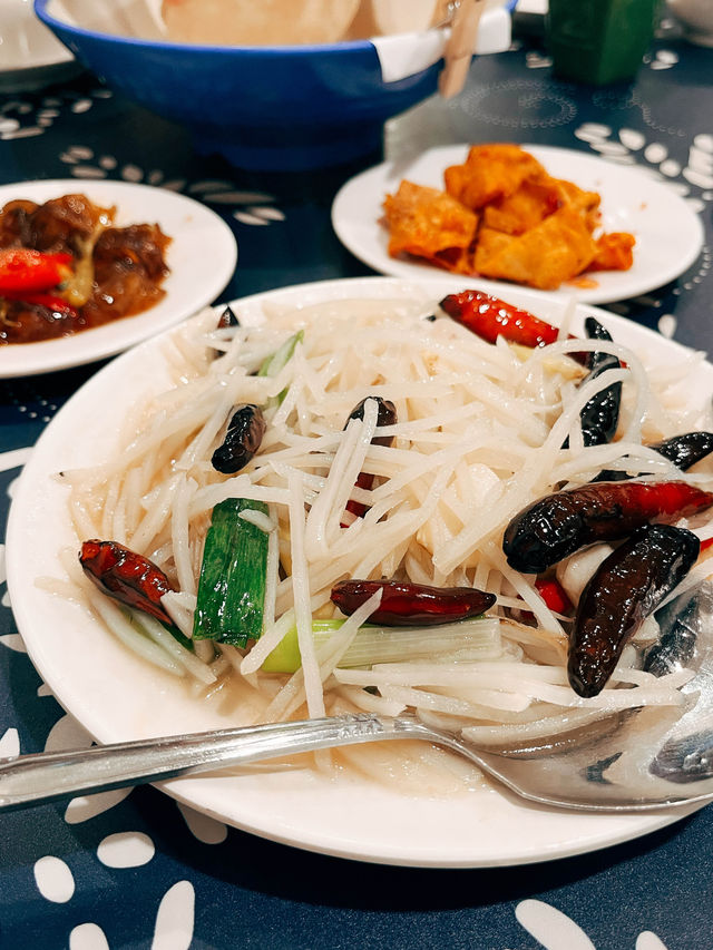🥢台北美食探店X秦味館 酸酸辣辣的土豆絲必點！