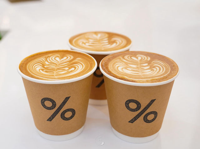 คาเฟ่ % ร้านดังจากกรุงเทพ 