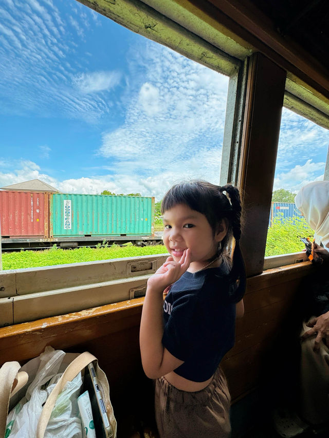 นั่งรถไฟไปหาดใหญ่กับขบวน448 ท้องถิ่น
