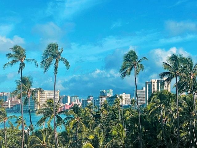 🌄 Volcanic Views at Lotus Honolulu 