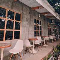 BENEFIT | THERE ARE MANY ATTRACTIVE SPOT FOR COFFEE OR OOTD PHOTOS