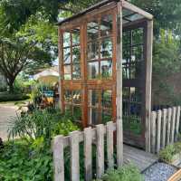 The life garden cafe จ.เพชรบุรี