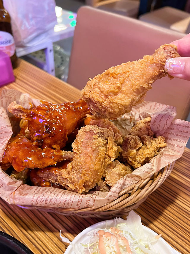 「香港第一間韓式炸雞店，口感豐富」