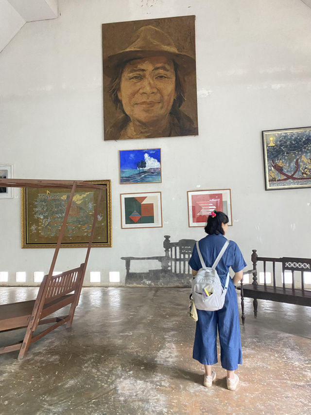 หอศิลป์ริมน่าน 🏠🌿🌳🎨🖼️