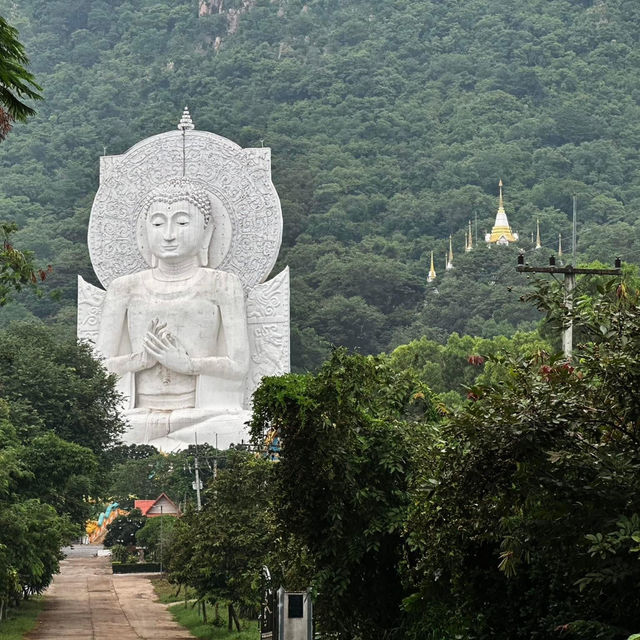 วัดถ้ำเขาปรางค์ | ลพบุรี