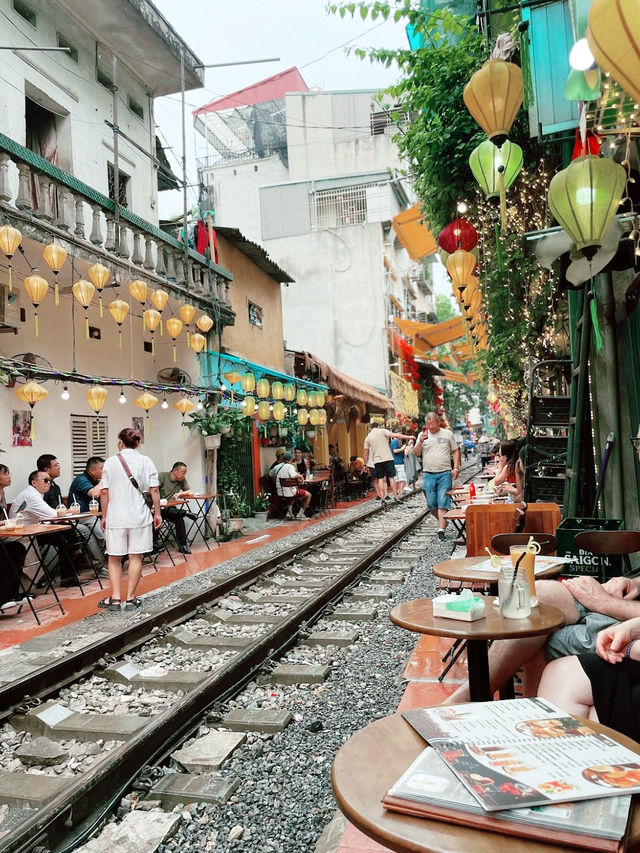 Hanoi Train Street