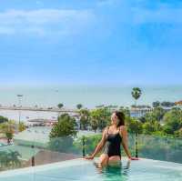 ที่พักริมทะเล ใกล้หาดบ้านอำเภอ
