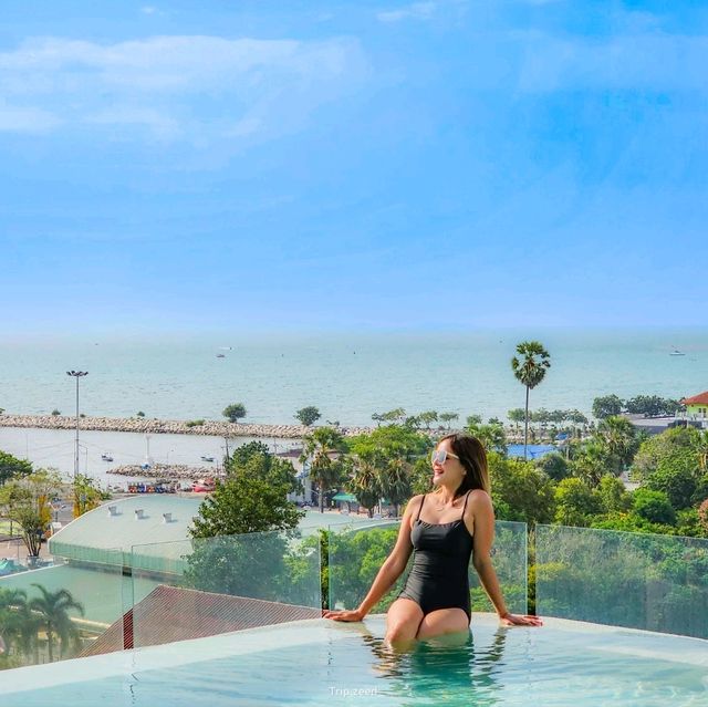 ที่พักริมทะเล ใกล้หาดบ้านอำเภอ