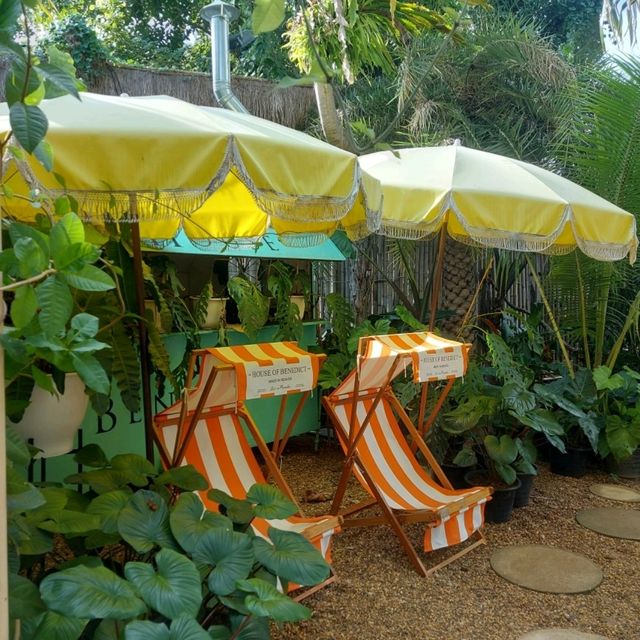 คาเฟ่ฟีลป่า House of Benedict พัทยา