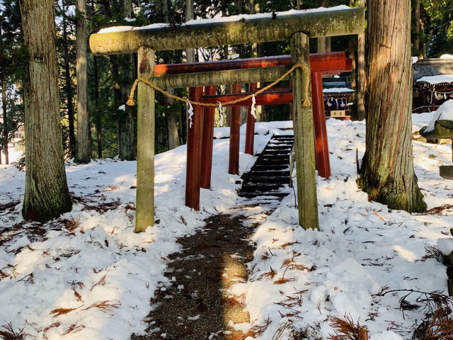 雪国の無人神社！！