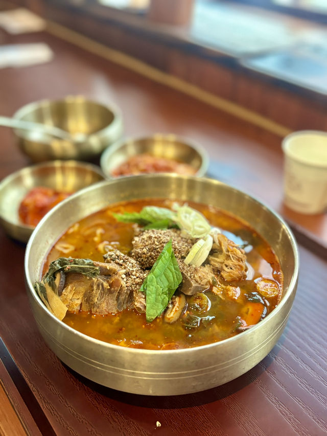 【中環】Seoul Noodles: 鮮美入味的韓式雞湯麵和排骨辣湯麵