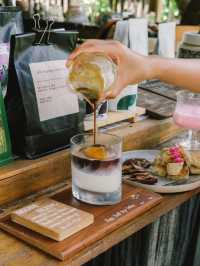 ใครขายไข่ไก่ Egg Sell by Who - Art & Craft Cafe’ 