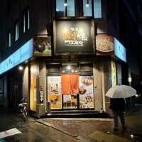 【大阪・難波】焼鳥と鳥刺しが味わえるお得なコース「鉄板ぢどり焼TARO 難波中店」
