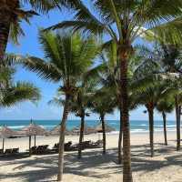 A Day at My Khe Beach, Da Nang