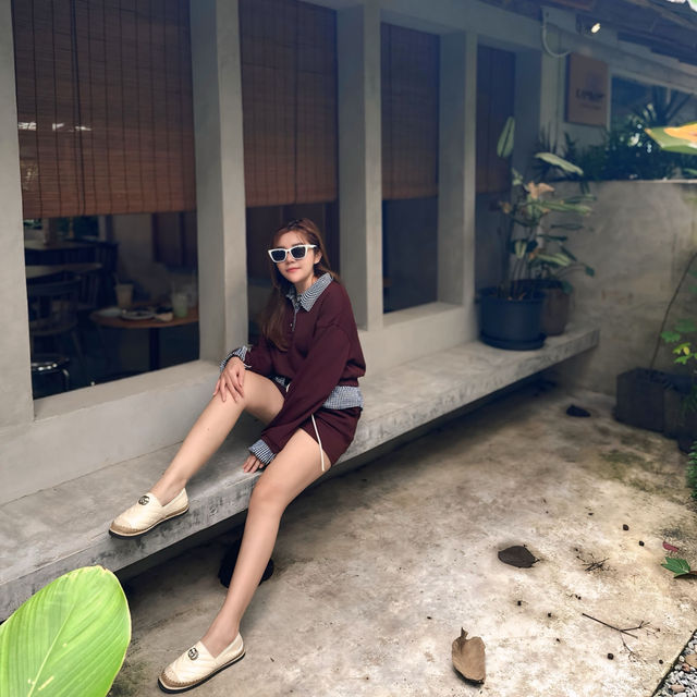 Calm Coffee Space