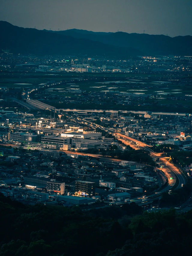 景點推薦：高良大社——欣賞日落與夜景的靜謐神社