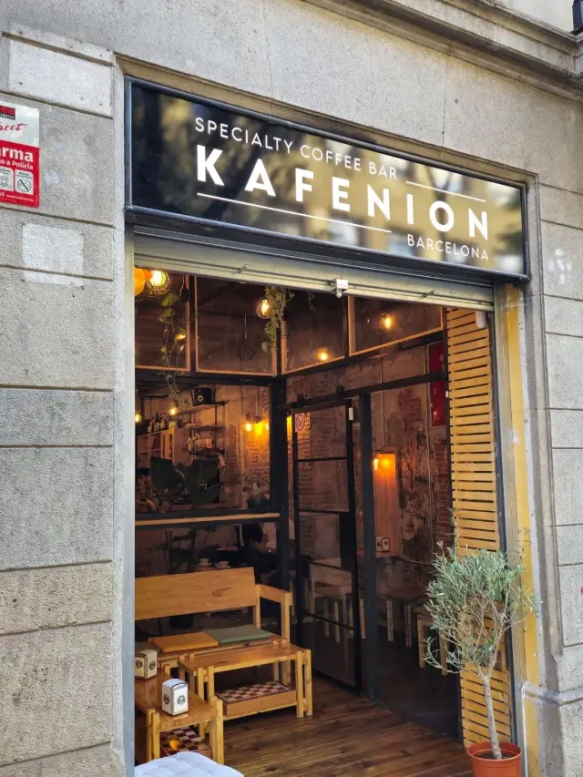 Overseas Travel Spain Cafe Kafenion Barcelona