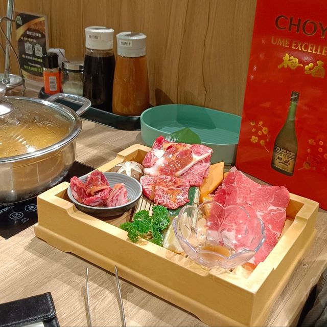 元旦日燒肉涮涮鍋晚飯放題 牛舞 元旦日燒肉涮涮鍋晚飯放題 牛舞