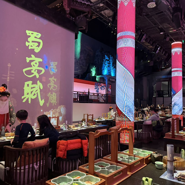 An Evening to Remember at ShuYanFu Dinner Show in Chengdu 🌟