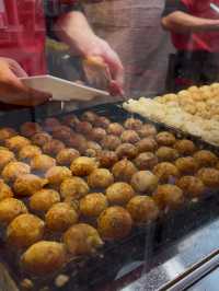 Takoyaki Wanaka Dotonbori: Michelin-Featured Takoyaki in the Heart of Osaka